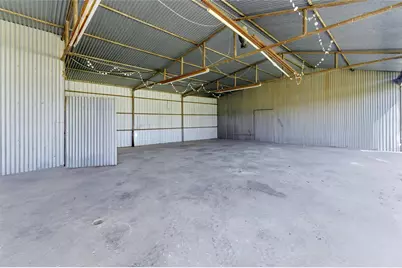 911 McVoid Road, Springtown, TX 76082 - Photo 35