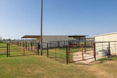 911 McVoid Road, Springtown, TX 76082 - Photo 31