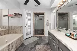 911 McVoid Rd, Springtown, TX 76082 - Photo 13