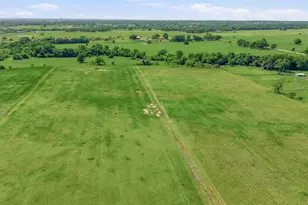 911 McVoid Rd, Springtown, TX 76082 - Photo 37