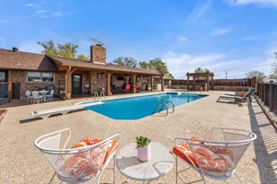 911 McVoid Rd, Springtown, TX 76082 - Photo 21