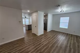 12808 Kingsgate Dr, Rhome, TX 76078 - Photo 7