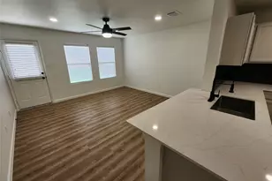 12808 Kingsgate Dr, Rhome, TX 76078 - Photo 13