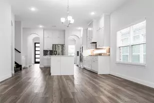 12569 Royal Oaks Ln, Farmers Branch, TX 75234 - Photo 3