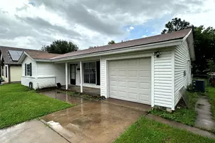 1902 Morgan St, Irving, TX 75062 - Photo 3
