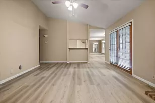 1201 Harwell Dr, Arlington, TX 76011 - Photo 7