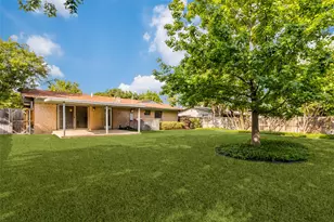 11353 Coral Hills Dr, Dallas, TX 75229 - Photo 13