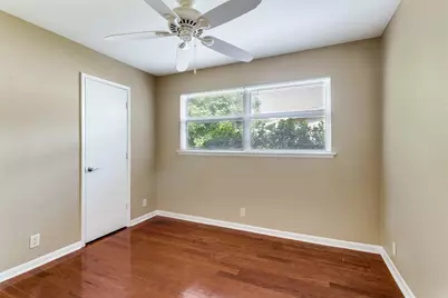 11353 Coral Hills Drive, Dallas, TX 75229 - Photo 9