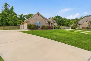 7765 Hickory Spring Ln, Tyler, TX 75703 - Photo 3