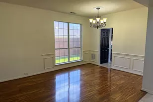 2762 Hillview Dr, Lewisville, TX 75067 - Photo 3