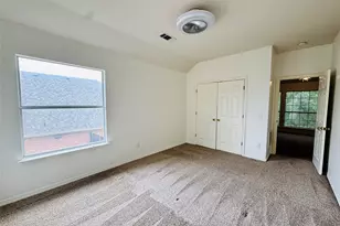 2762 Hillview Dr, Lewisville, TX 75067 - Photo 17