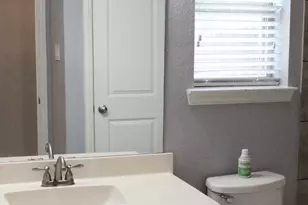 111 Cambridge St, Waxahachie, TX 75165 - Photo 11