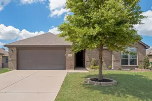 137 Sierra Dr, Waxahachie, TX 75167 - Photo 1