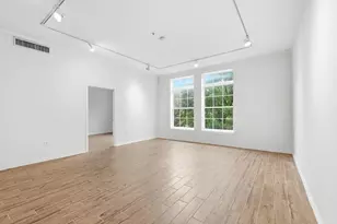 2305 Worthington St, Dallas, TX 75204 - Photo 9