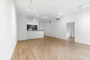 2305 Worthington St, Dallas, TX 75204 - Photo 5