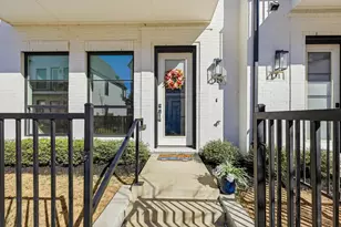 129 Gdn Ct E, Arlington, TX 76013 - Photo 3