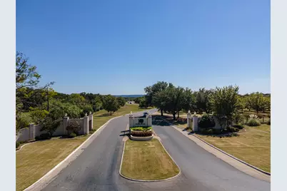 2501 Birchwood Drive, Granbury, TX 76049 - Photo 3