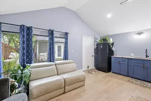 2125 Cardinal Ln, Fort Worth, TX 76111 - Photo 27