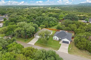 3023 Steepleridge Cir, Granbury, TX 76048 - Photo 29