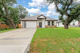 3023 Steepleridge Cir, Granbury, TX 76048 - Photo 1
