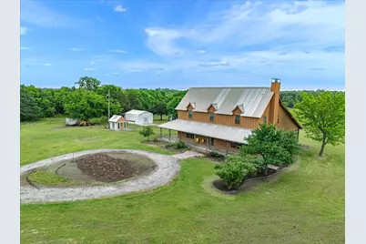 750 Lyons Road, Ennis, TX 75119 - Photo 3