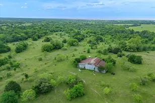 750 Lyons Rd, Ennis, TX 75119 - Photo 35