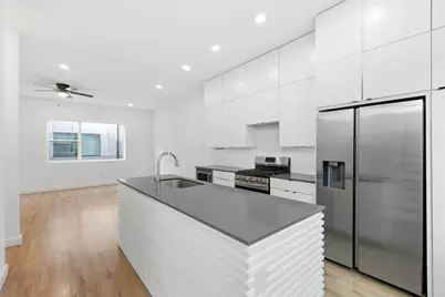 427 W 10th Street #502, Dallas, TX 75208 - Photo 3