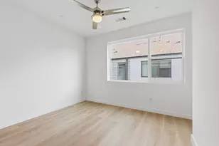 427 W 10th St, Dallas, TX 75208 - Photo 17