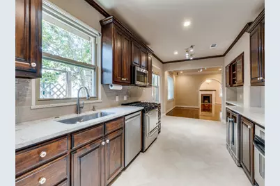 4449 Mockingbird Lane, Highland Park, TX 75205 - Photo 13