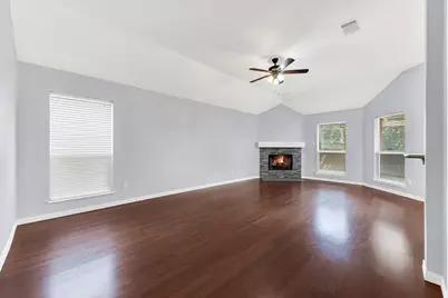 11201 Creekwood Drive, Frisco, TX 75035 - Photo 7
