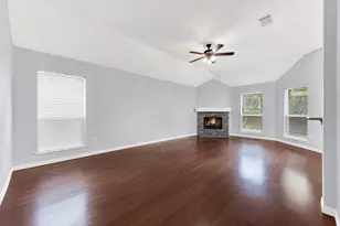 11201 Creekwood Dr, Frisco, TX 75035 - Photo 7