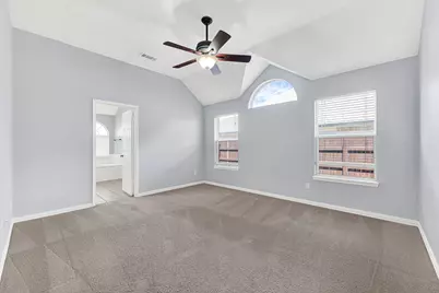 11201 Creekwood Drive, Frisco, TX 75035 - Photo 13