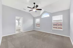 11201 Creekwood Dr, Frisco, TX 75035 - Photo 13