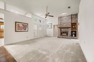 2211 Marvin Gardens St, Arlington, TX 76011 - Photo 11