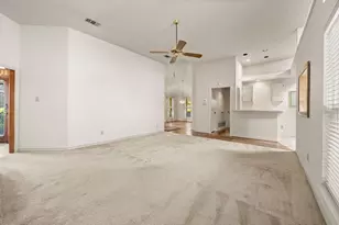 2211 Marvin Gardens St, Arlington, TX 76011 - Photo 13