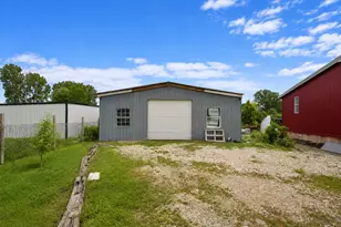 2412 Luisa Ln, Alvarado, TX 76009 - Photo 29