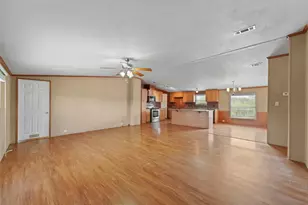 2412 Luisa Ln, Alvarado, TX 76009 - Photo 3