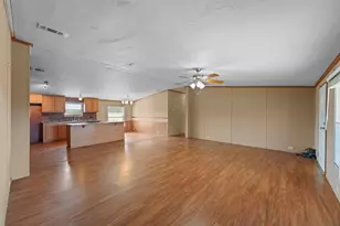 2412 Luisa Ln, Alvarado, TX 76009 - Photo 11