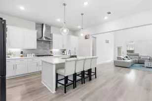 12959 Wimbledon Way, Farmers Branch, TX 75234 - Photo 11