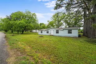 2300 Pecan Vly, Cleburne, TX 76031 - Photo 7