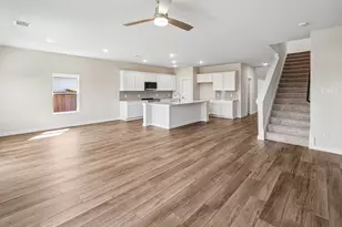 372 Declan St, Springtown, TX 76082 - Photo 5