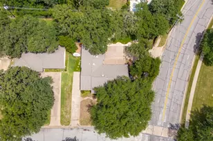 3401 Hampshire Dr, Arlington, TX 76013 - Photo 3