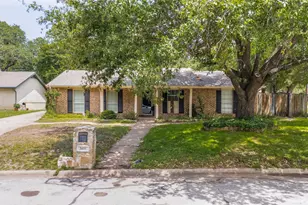 3401 Hampshire Dr, Arlington, TX 76013 - Photo 1
