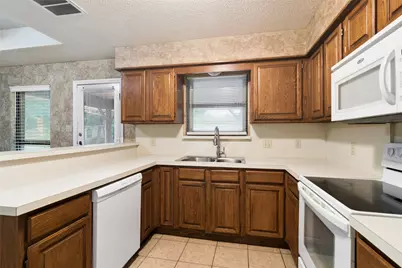 6004 Twinhill Drive, Arlington, TX 76016 - Photo 11