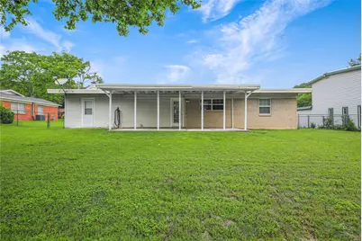 8033 Pinewood Drive, Benbrook, TX 76116 - Photo 35