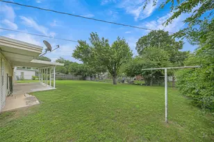 8033 Pinewood Dr, Benbrook, TX 76116 - Photo 17