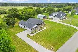 646 Co Rd 4109, Greenville, TX 75401 - Photo 31