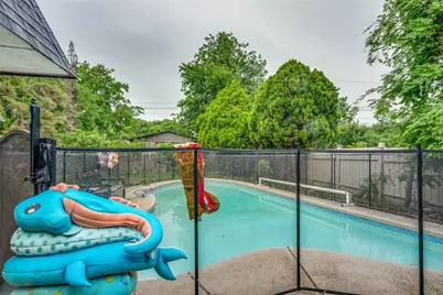 1616 Country Manor Road, Fort Worth, TX 76134 - Photo 5