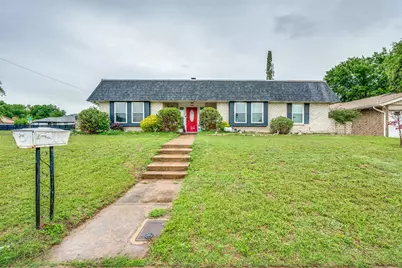 1616 Country Manor Road, Fort Worth, TX 76134 - Photo 1