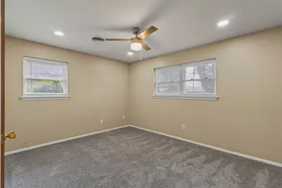 1021 Blue Lake, Fort Worth, TX 76103 - Photo 17